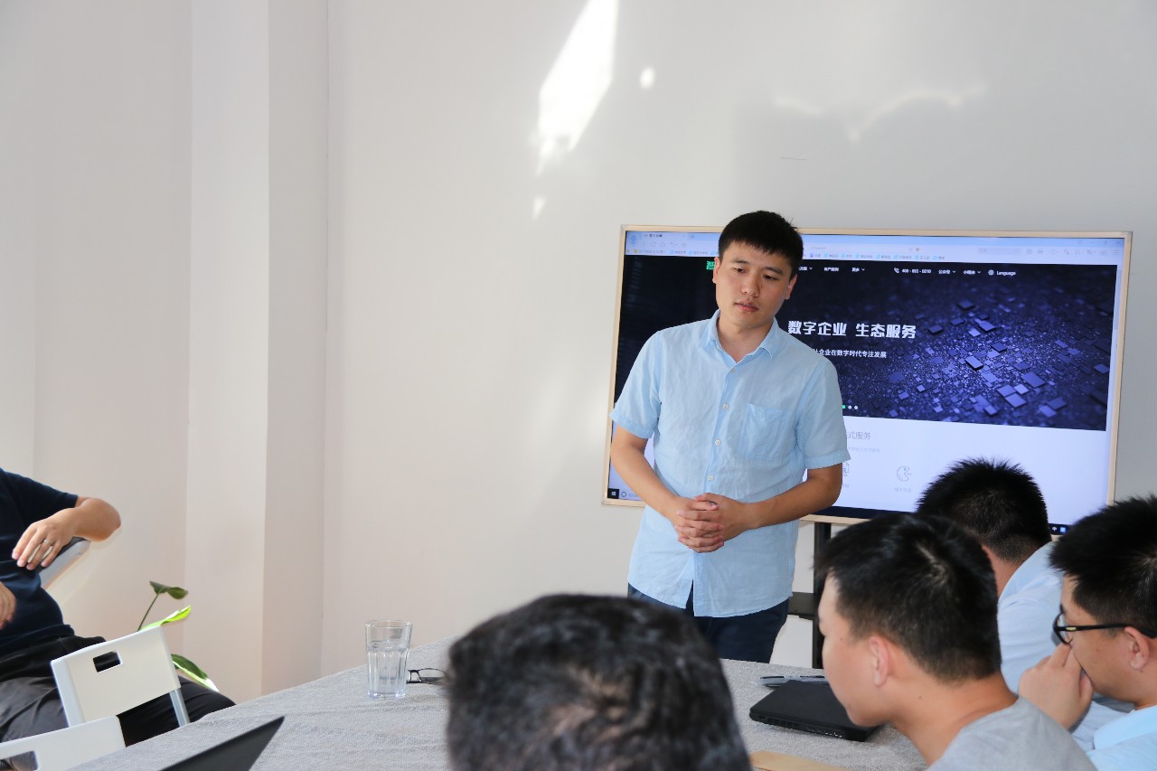 1-1PGGPJ3918.jpg 1-1PGGPJ3918.jpg